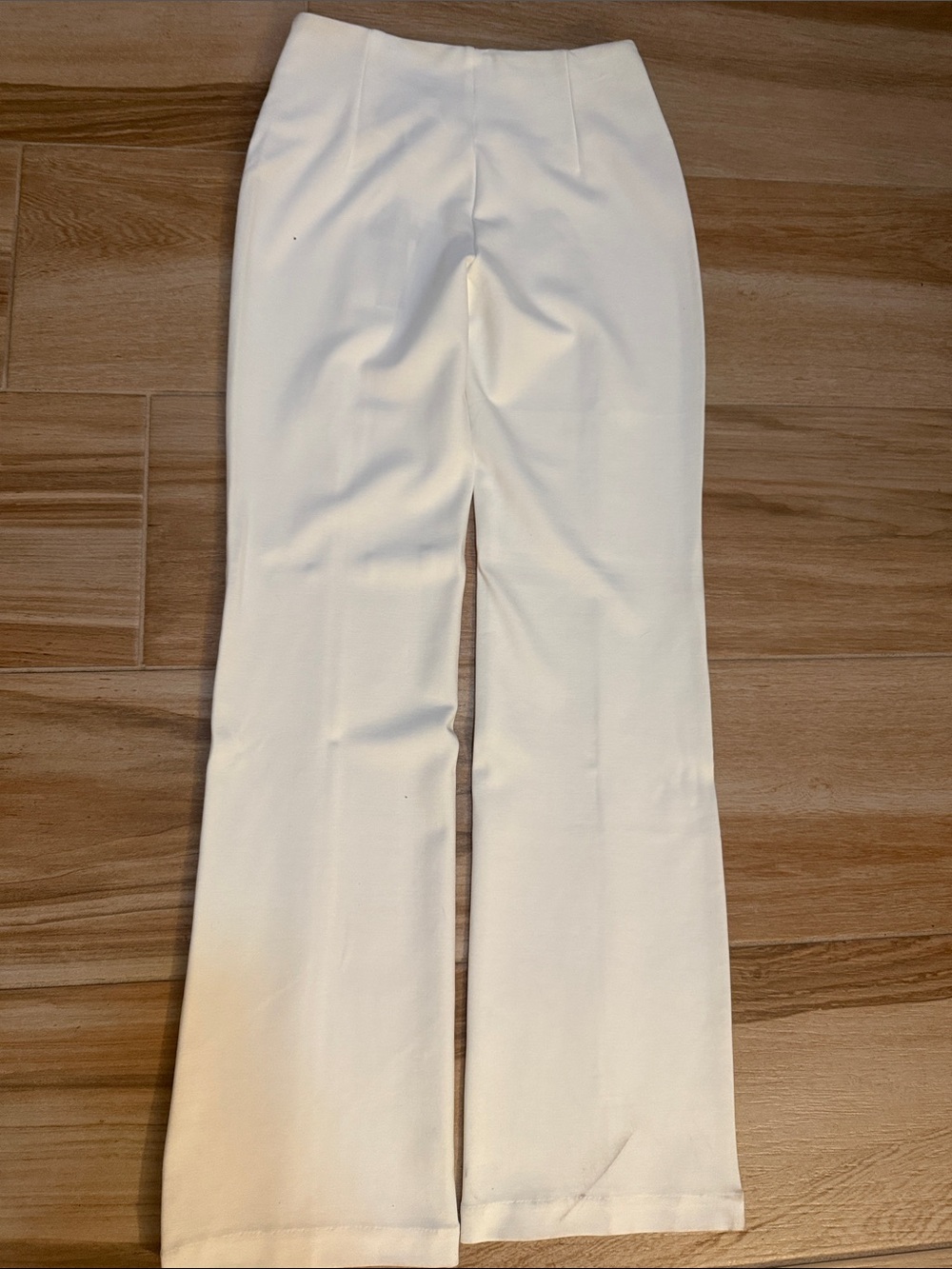 Tahari Off-White Boot-Cut Flare Pants stretch with built in tummy control! - Picture 6 of 12